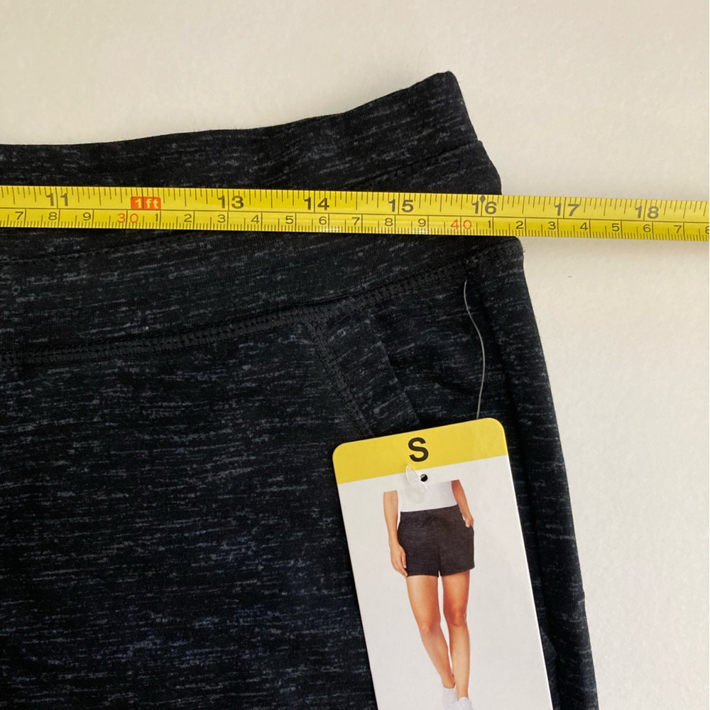 32 Degrees | NWT Ladies Fleece Shorts - Picture 7 of 8